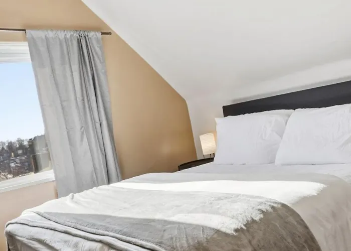 Stylish Mt. Washington With Private Deck And Easy Access To Downtown And Stadiums Pittsburgh