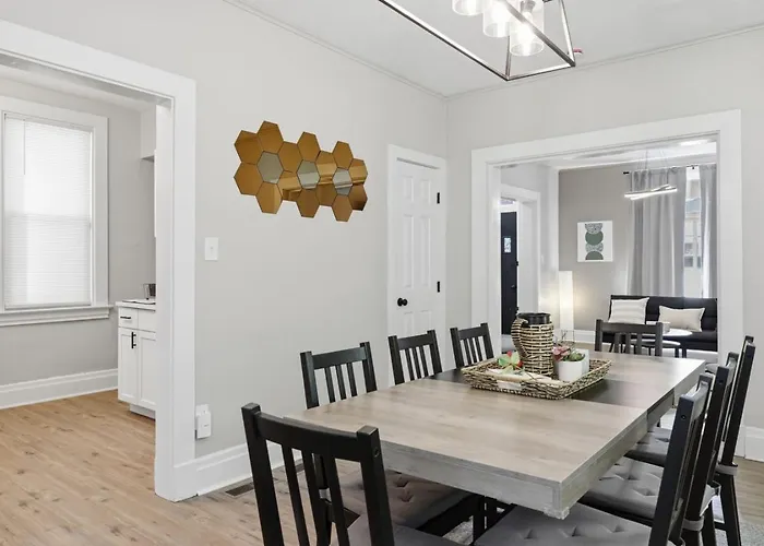 Stylish Mt. Washington With Private Deck And Easy Access To Downtown And Stadiums *